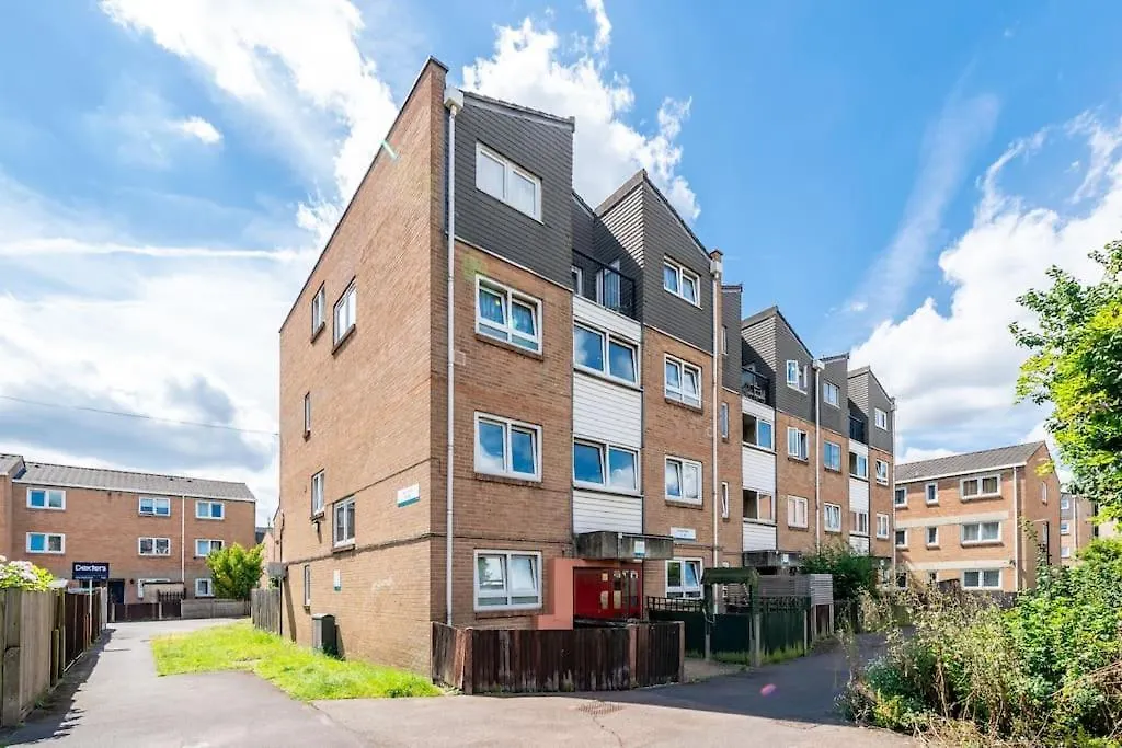 Bright Spacious 2 Bedroom Flat In Zone One London